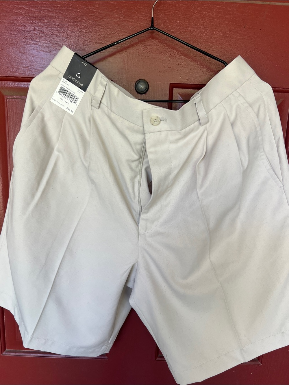 Claiborne Light Taupe Pleated Shorts (NWT)